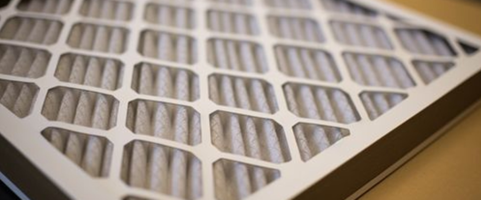 Choosing Between 14x25x1 Washable Air Filter vs Disposable: What You Need to Know Before Buying